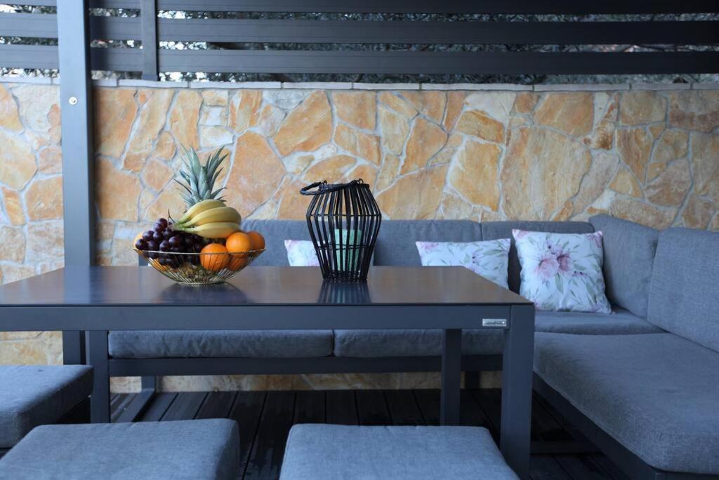 Luxury Villa Lana Apt, Seaview Terrace, Large Outdoor Space, Bbq Trogir Kültér fotó